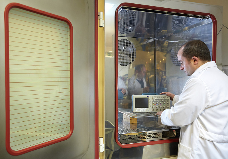 与highe相反的词