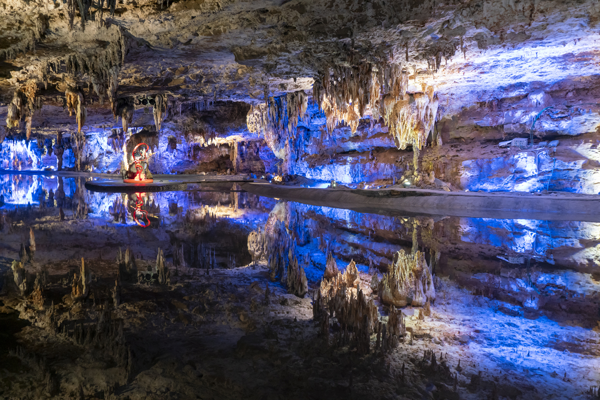 贵州安顺龙宫：探秘自然与人文融合的绝美景观
