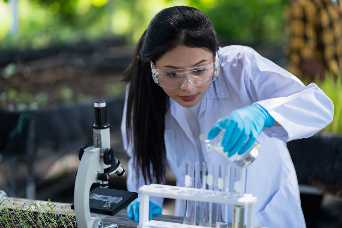 2023男生学生物工程好不好 有前景吗