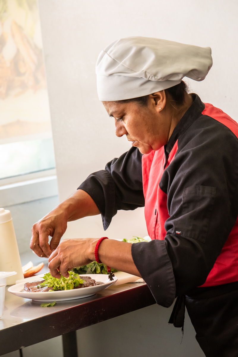 帮我想一个有创意的创业想法