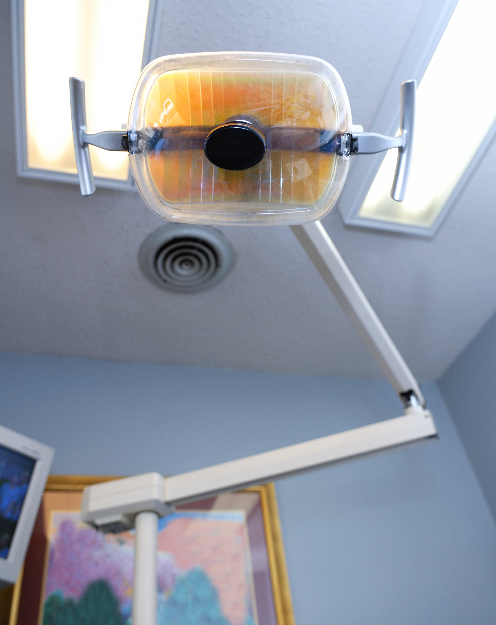 贵州护理中专学校口腔医学专业前景好吗？就业方向有哪些？