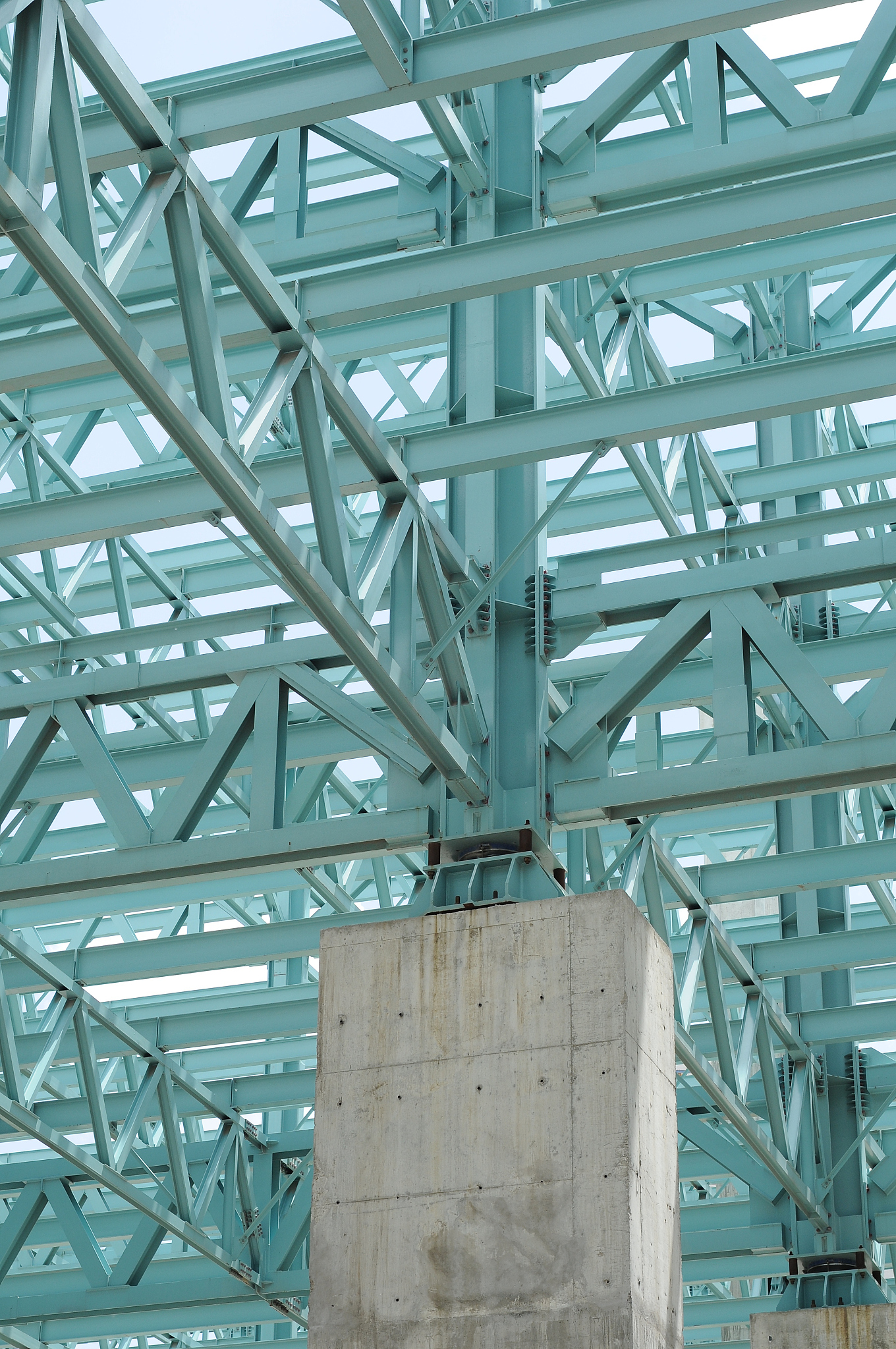 Write a 10-word live broadcast theme for steel structure promotion