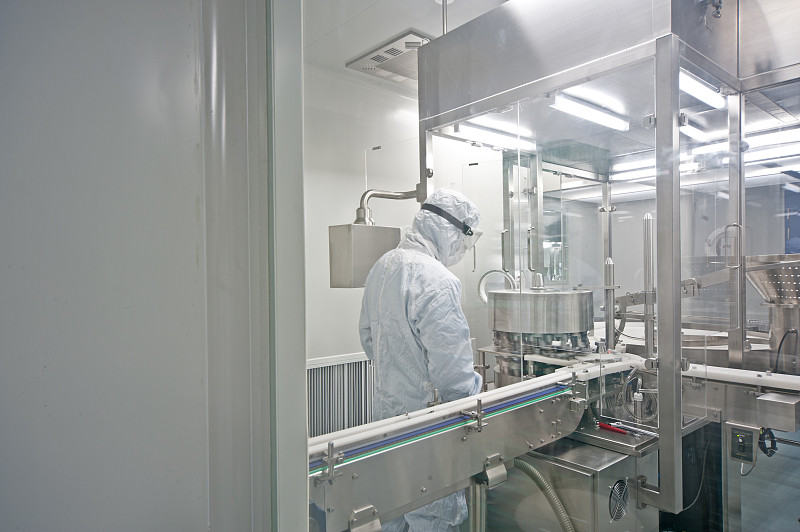 请写出《发酵罐在生物制药领域的应用》这篇论文的大纲。