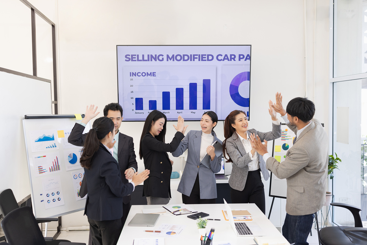 写一篇英文大学生简历