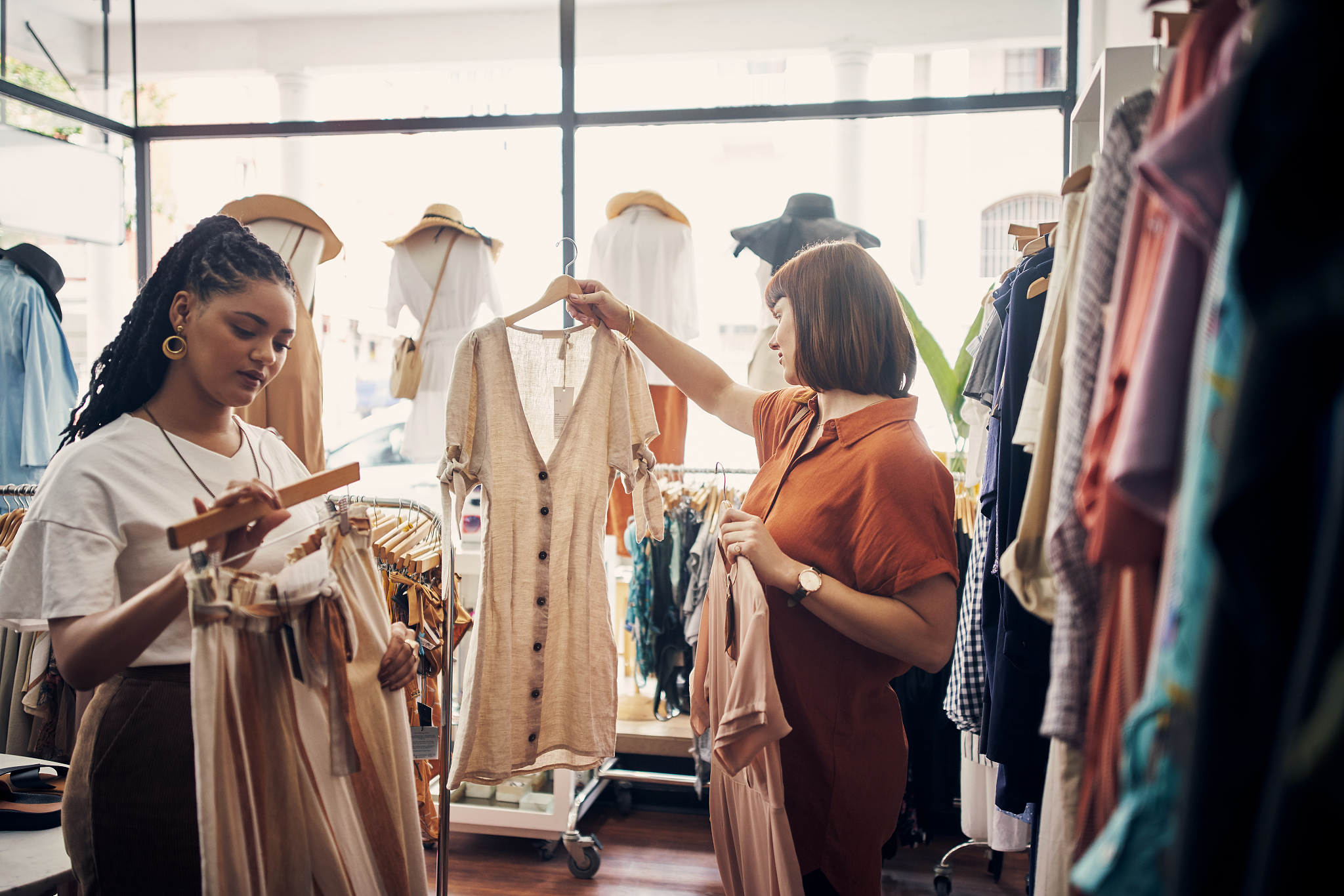 在大多数人都喜欢这次活动并觉得很有意思的基础上详细描写顾客对这次活动的看法