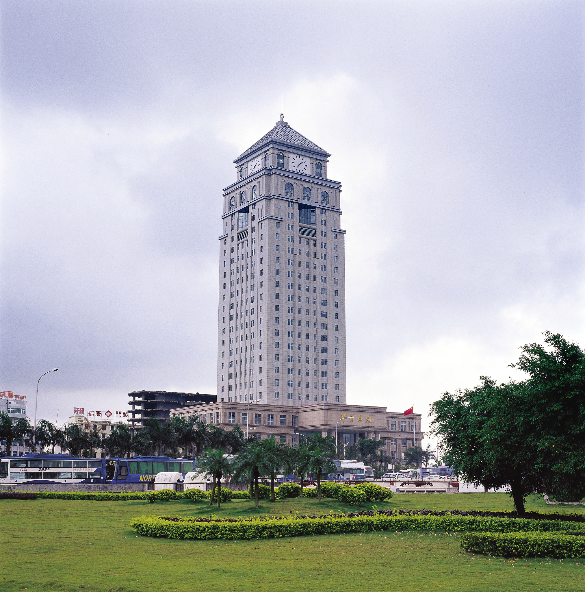 去泉州市旅游定哪个酒店方便