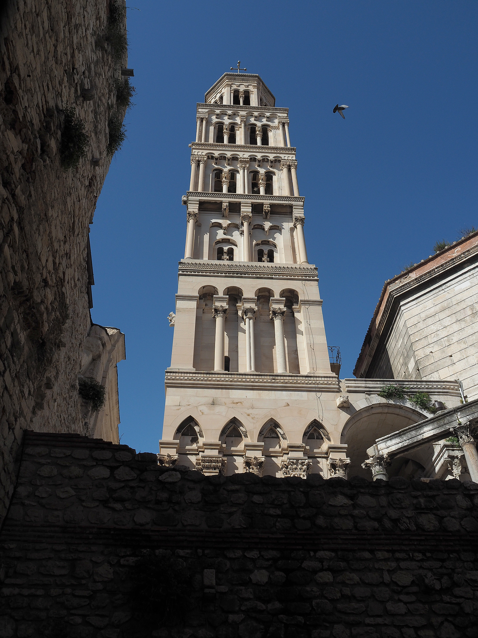 闻名于世是什么意思_词语闻名于世的意思