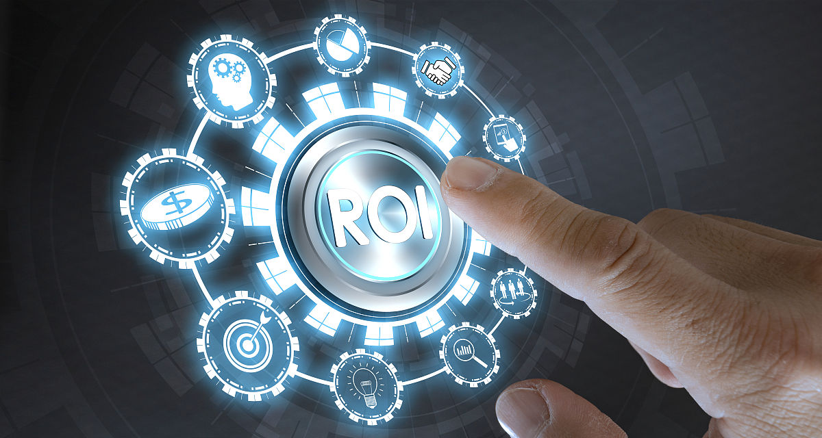 写一个会飞的手机壳的创业计划书的财务分析