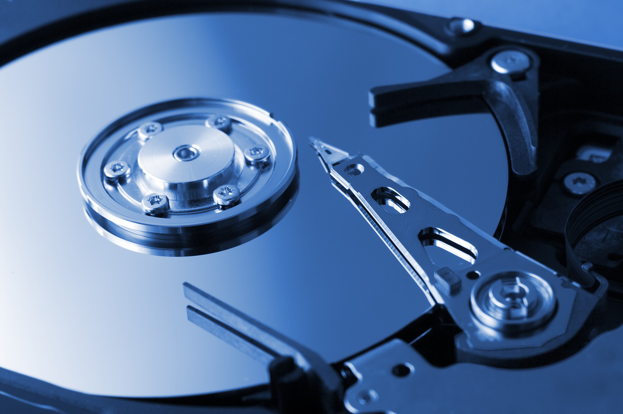 以太网 MTU 值范围：46 到 1500 字节