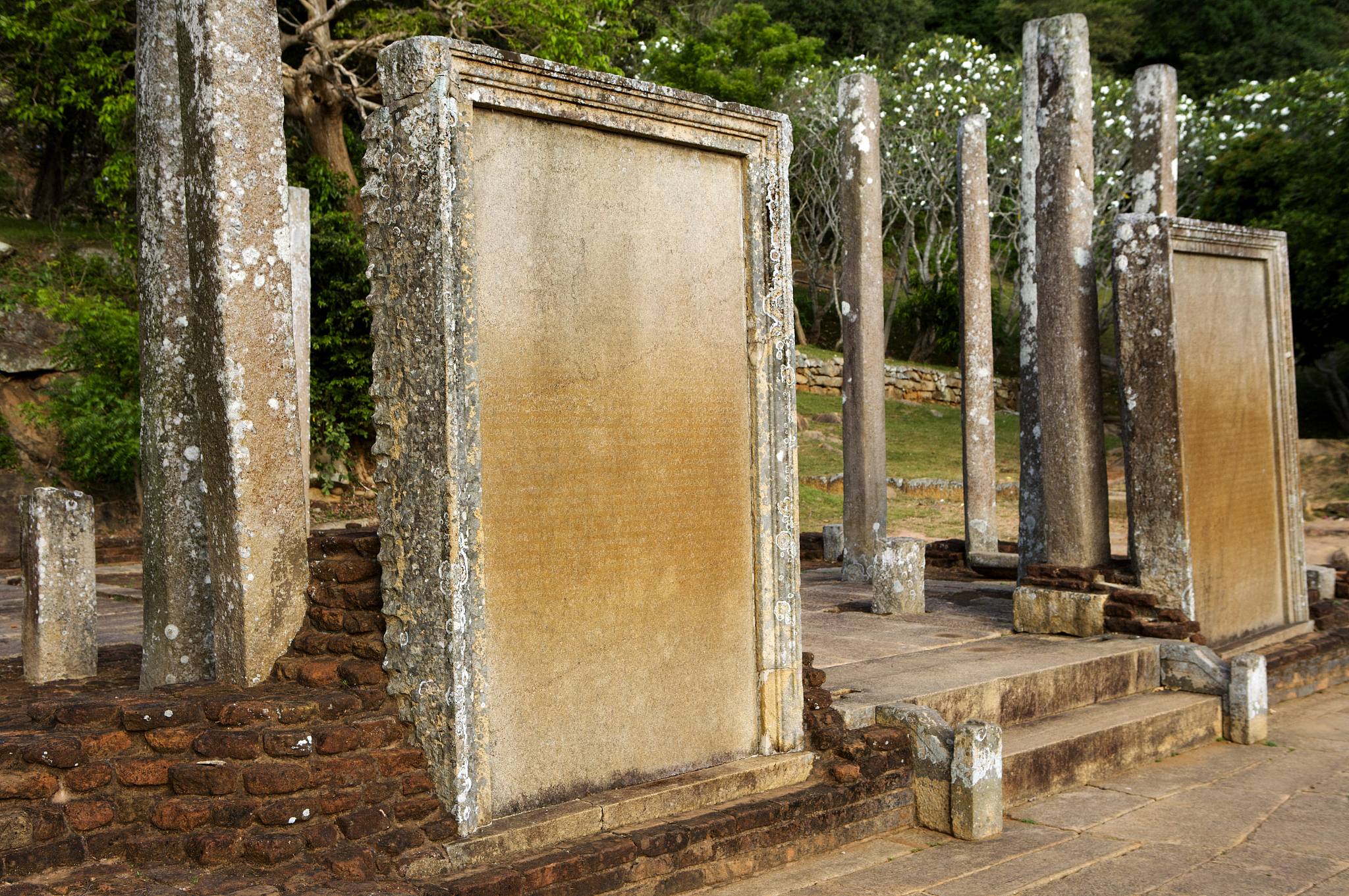 the mihintale tablets, inscribed stones outlining duties of the 