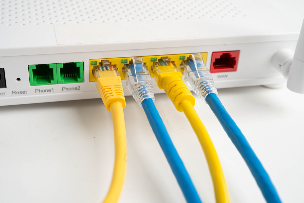 什么是默认网关？ 解释 IPv6 和 IPv4 地址