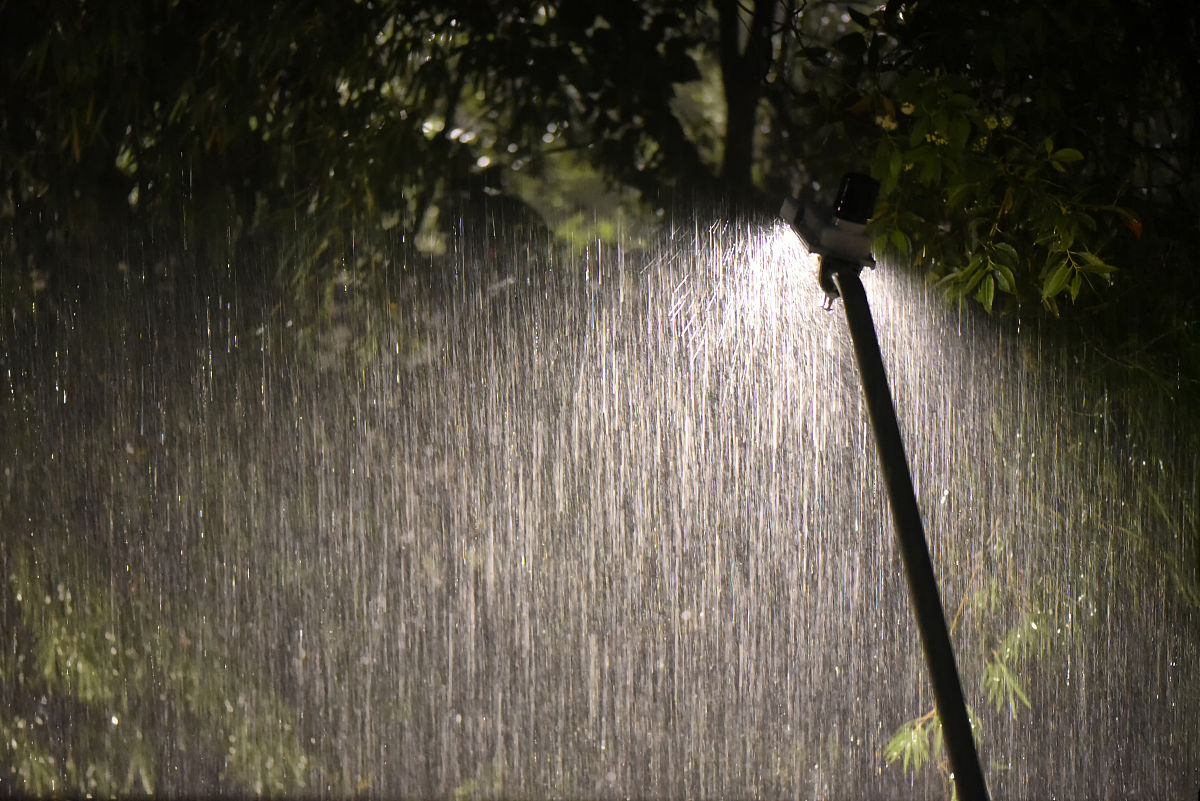 清明节下雨的原因：气温、湿度和传说