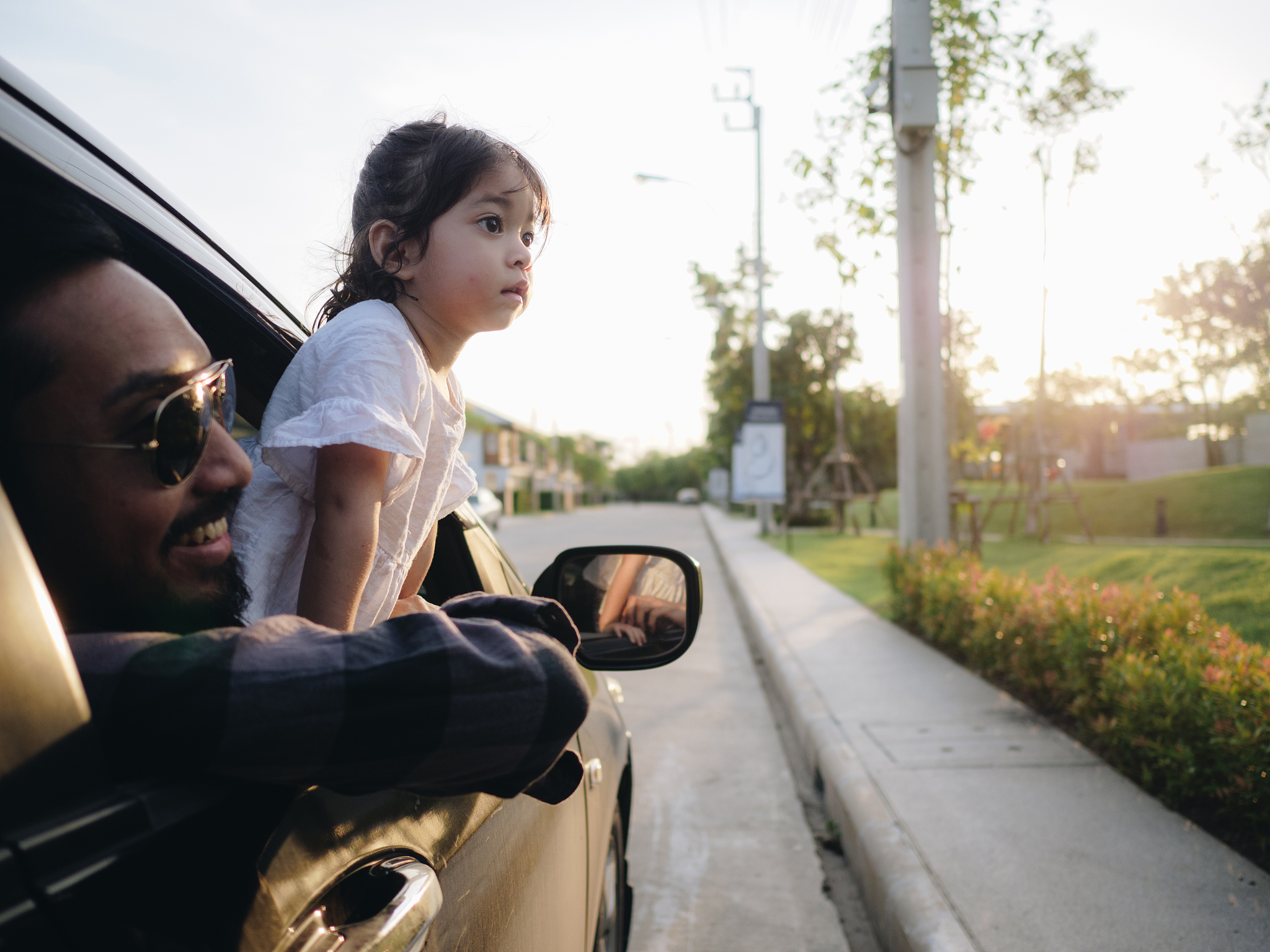 hipster father and daughter on the road trip