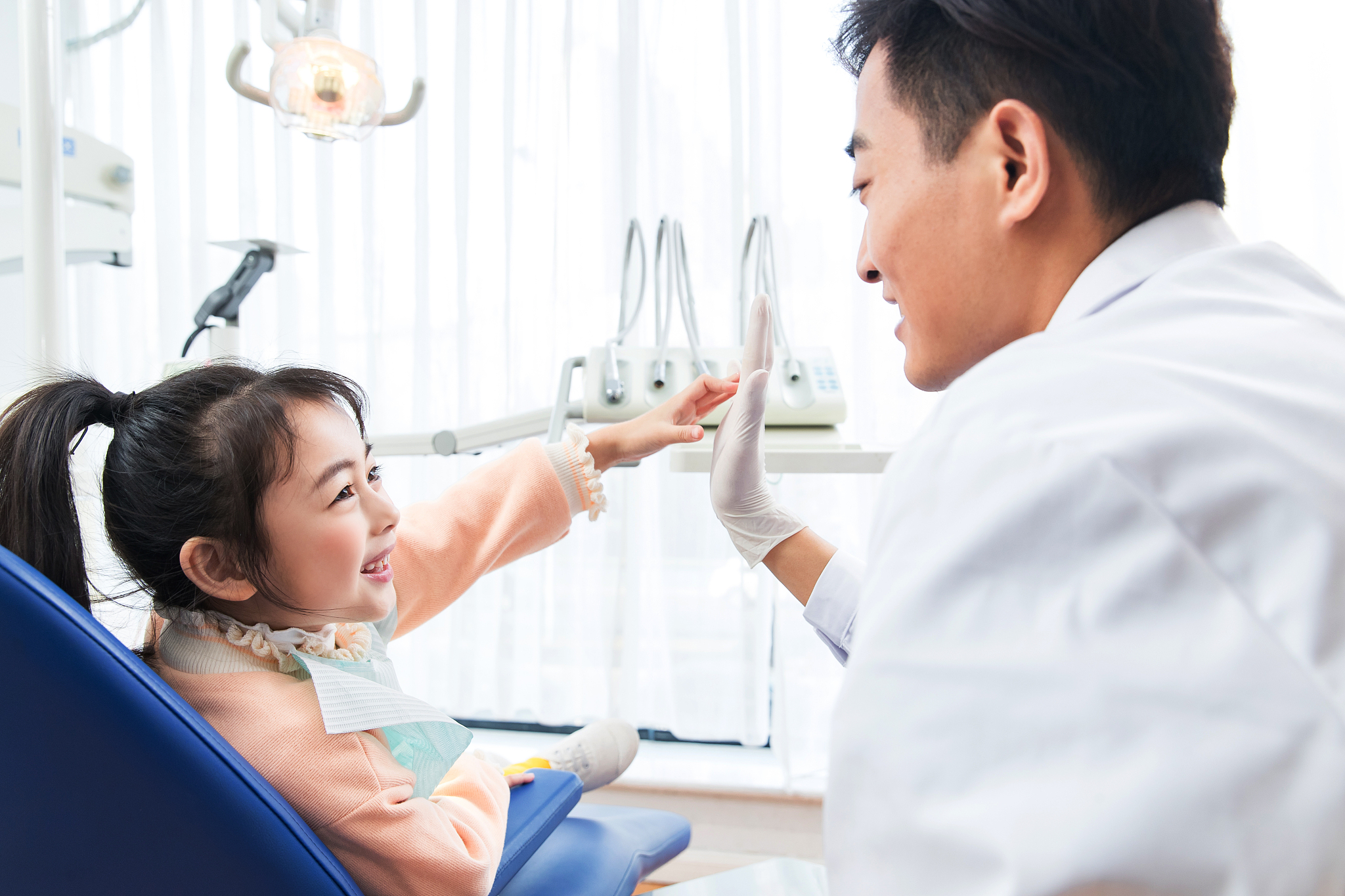 2023年口腔医学中专学校报名最新指南