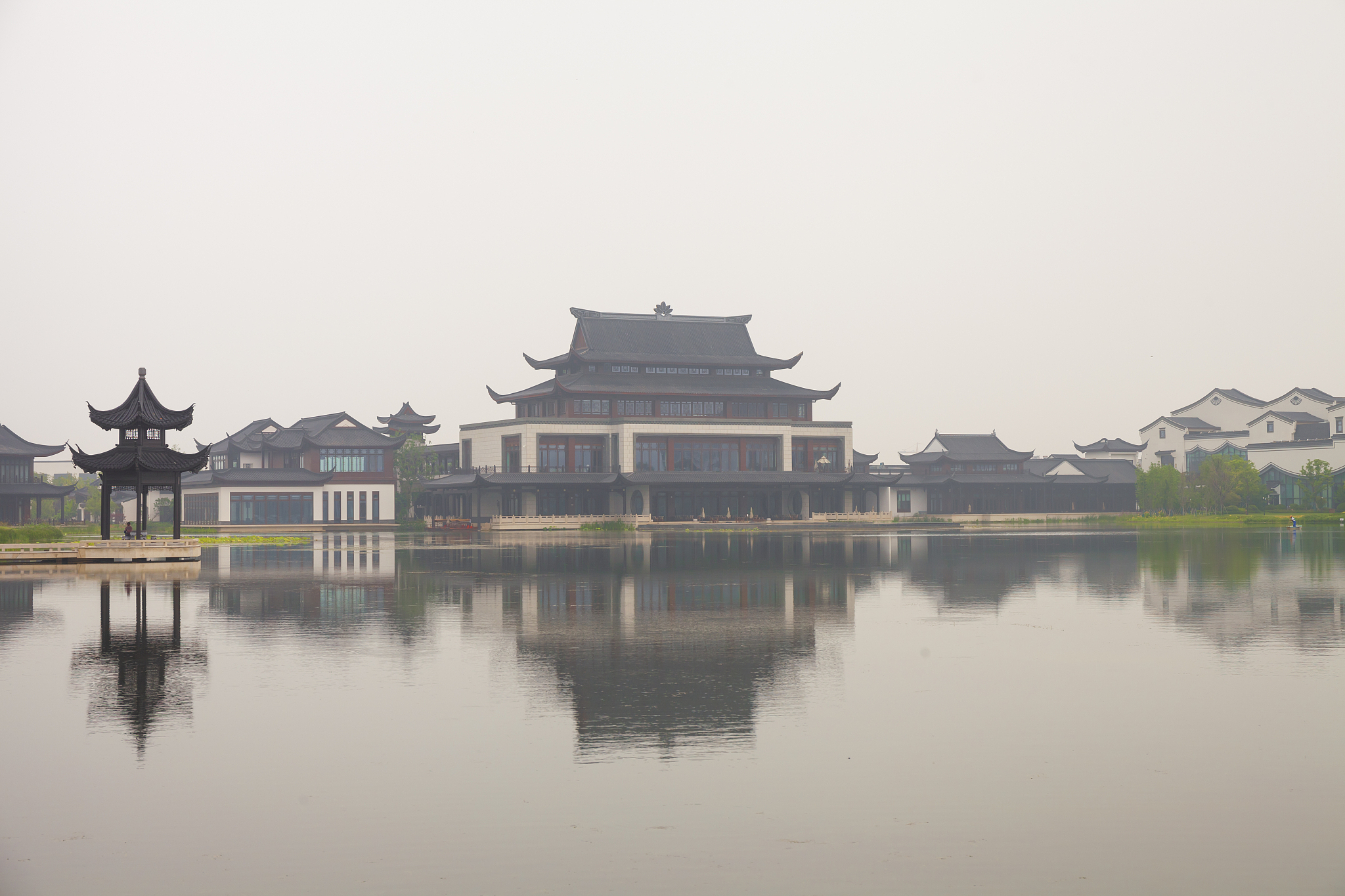 太湖与古镇美景
