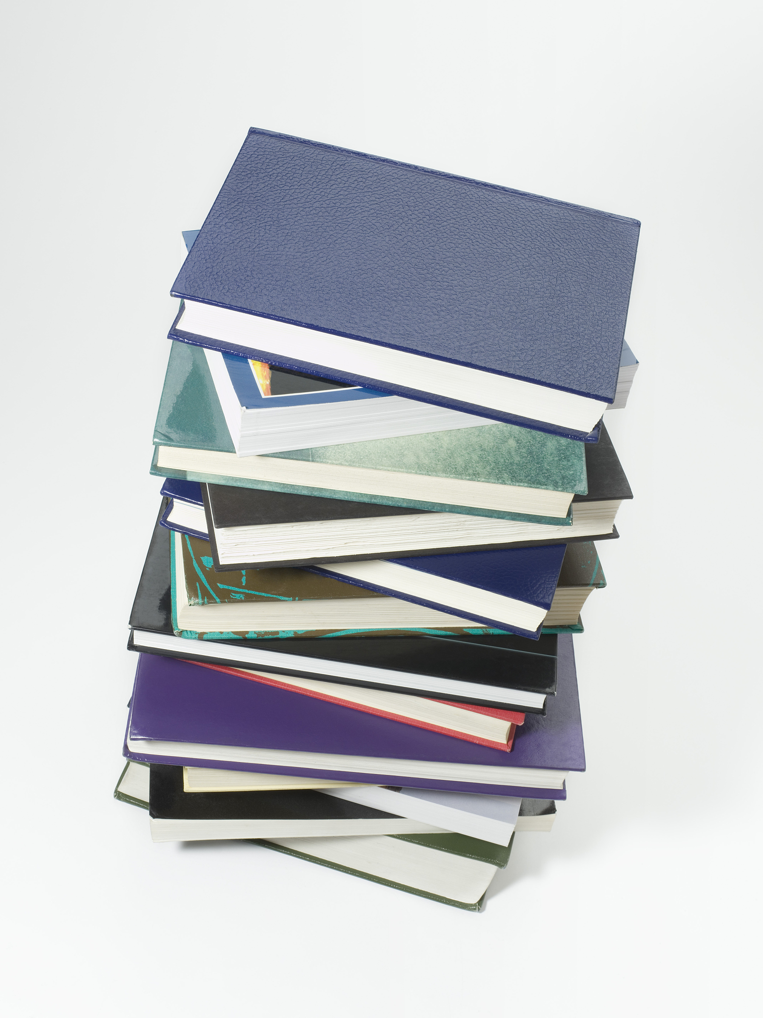 集中学习期间教师的讲义PPT整理装订成册供学员们学习参考。