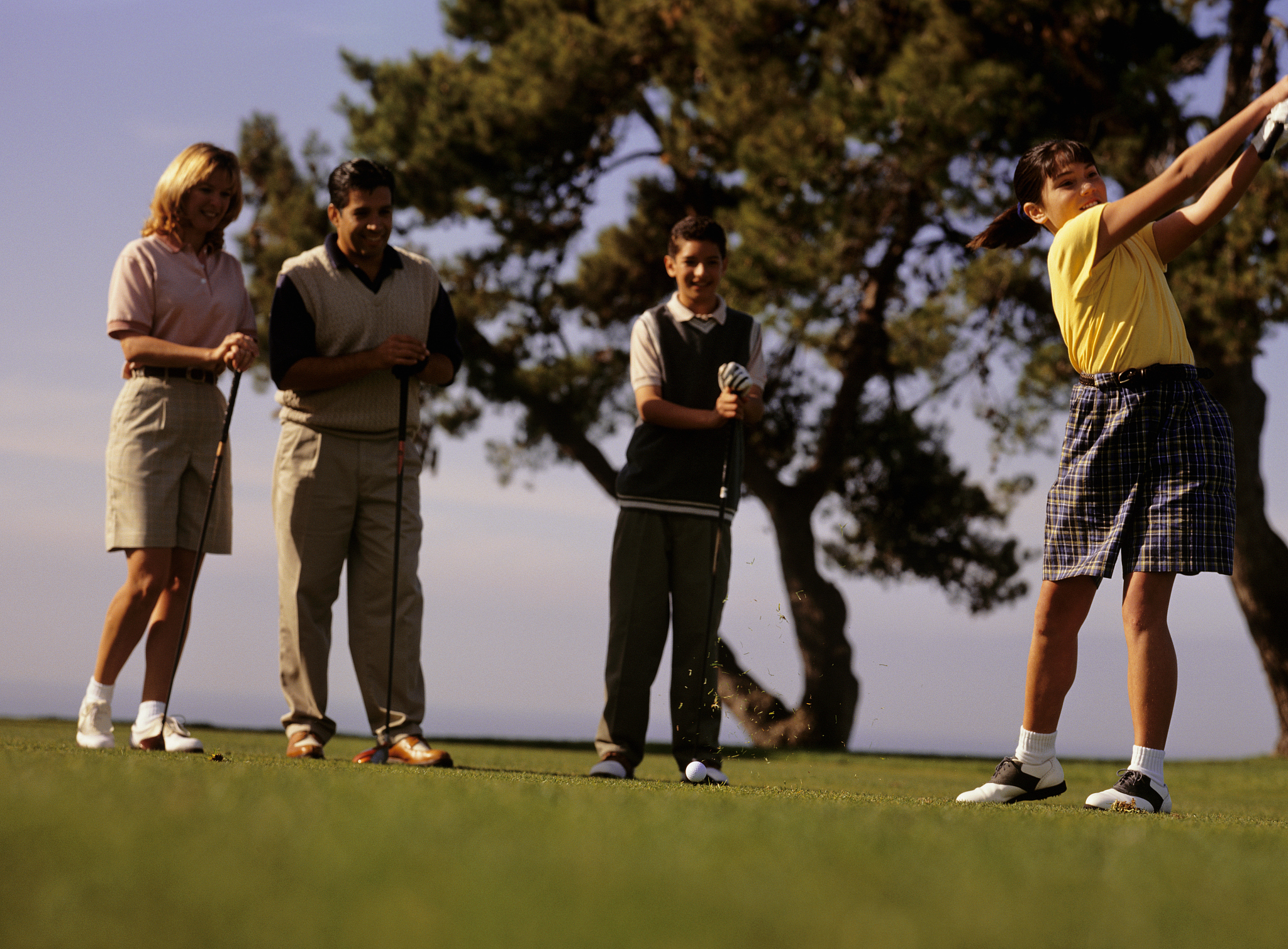 Disc Golf with Friends: Fun Outdoor Activity