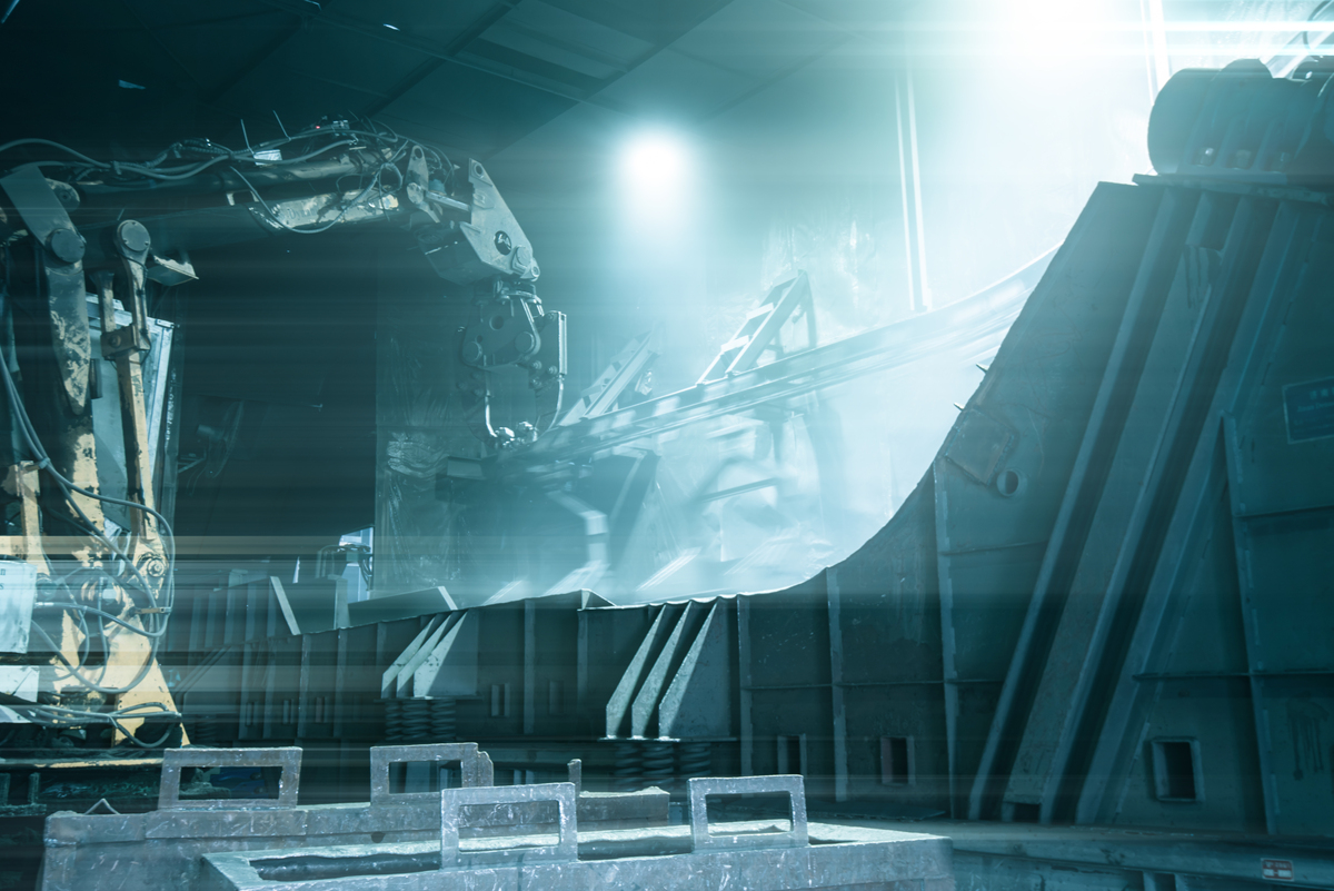 以北边弯道为题赵友国为主人公反派写一篇科幻悬疑小说