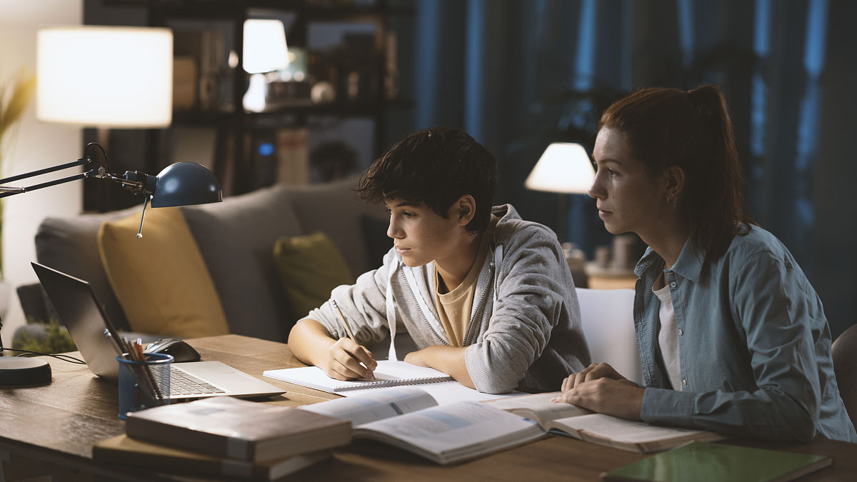 先看电影还是先看书？如何选择更适合你的方式