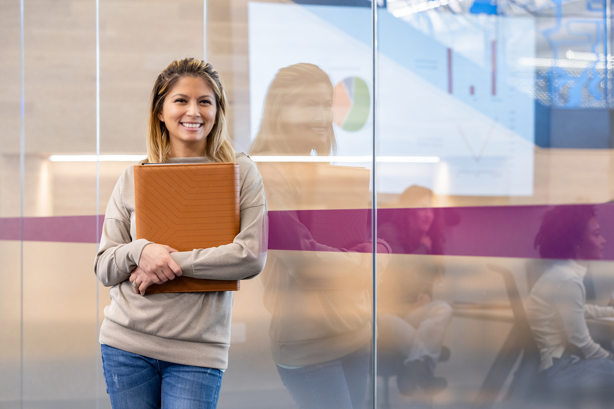 女生适合读什么专业？热门专业推荐及选择建议