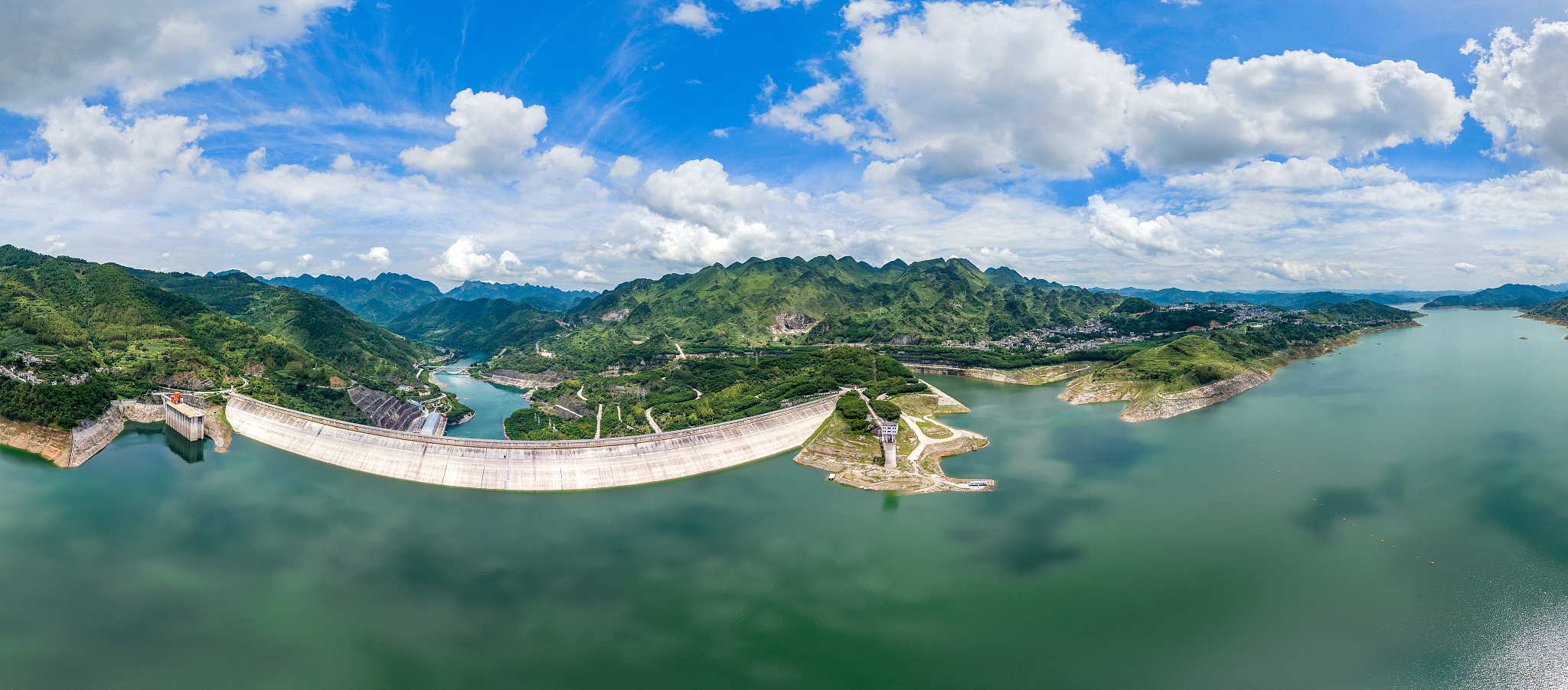 检察公益诉讼制度在《万峰湖专案》中的作用：以万峰湖案为例