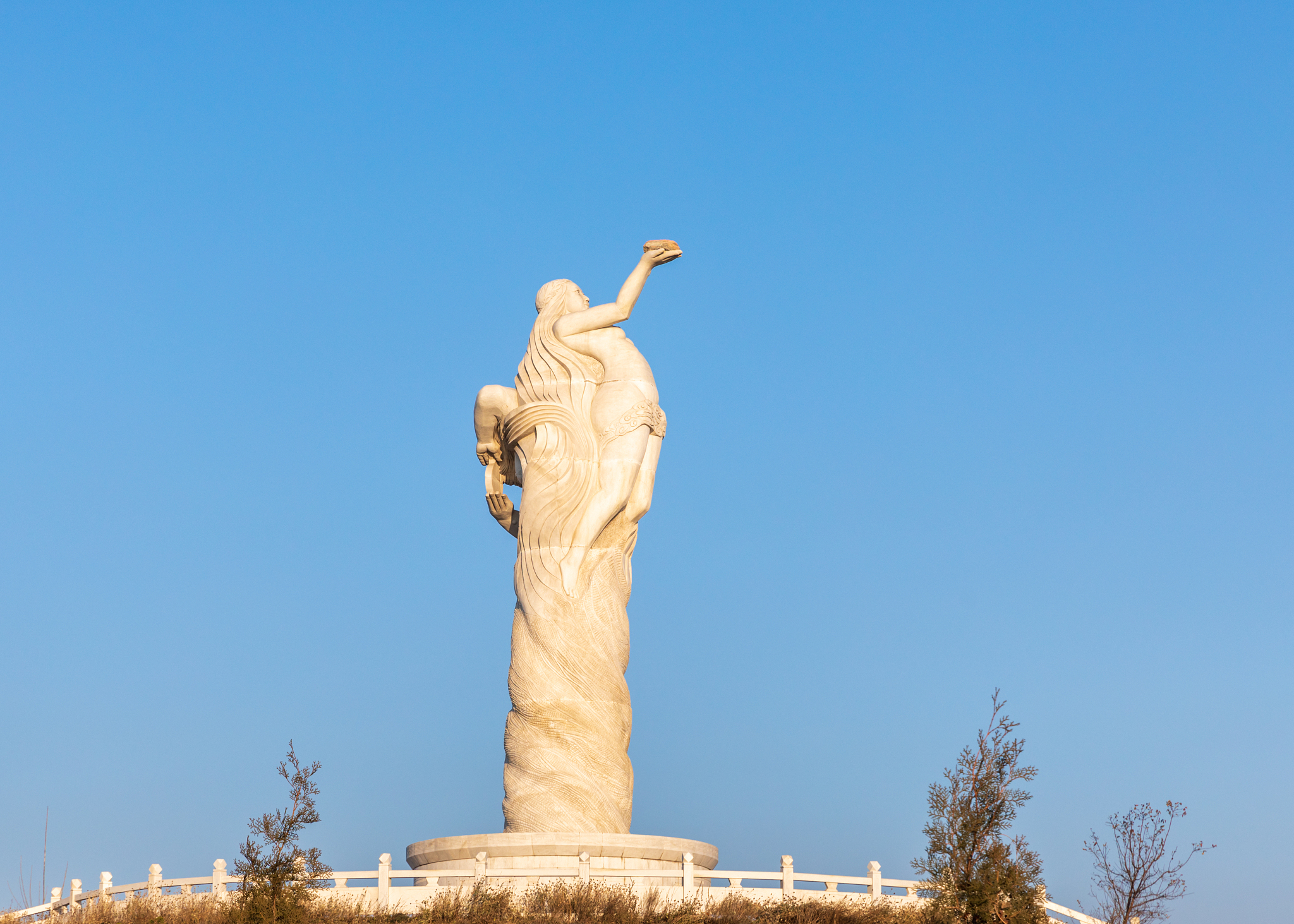 中国四大神话故事：伏羲女娲、盘古、女娲造人、神农尝百草