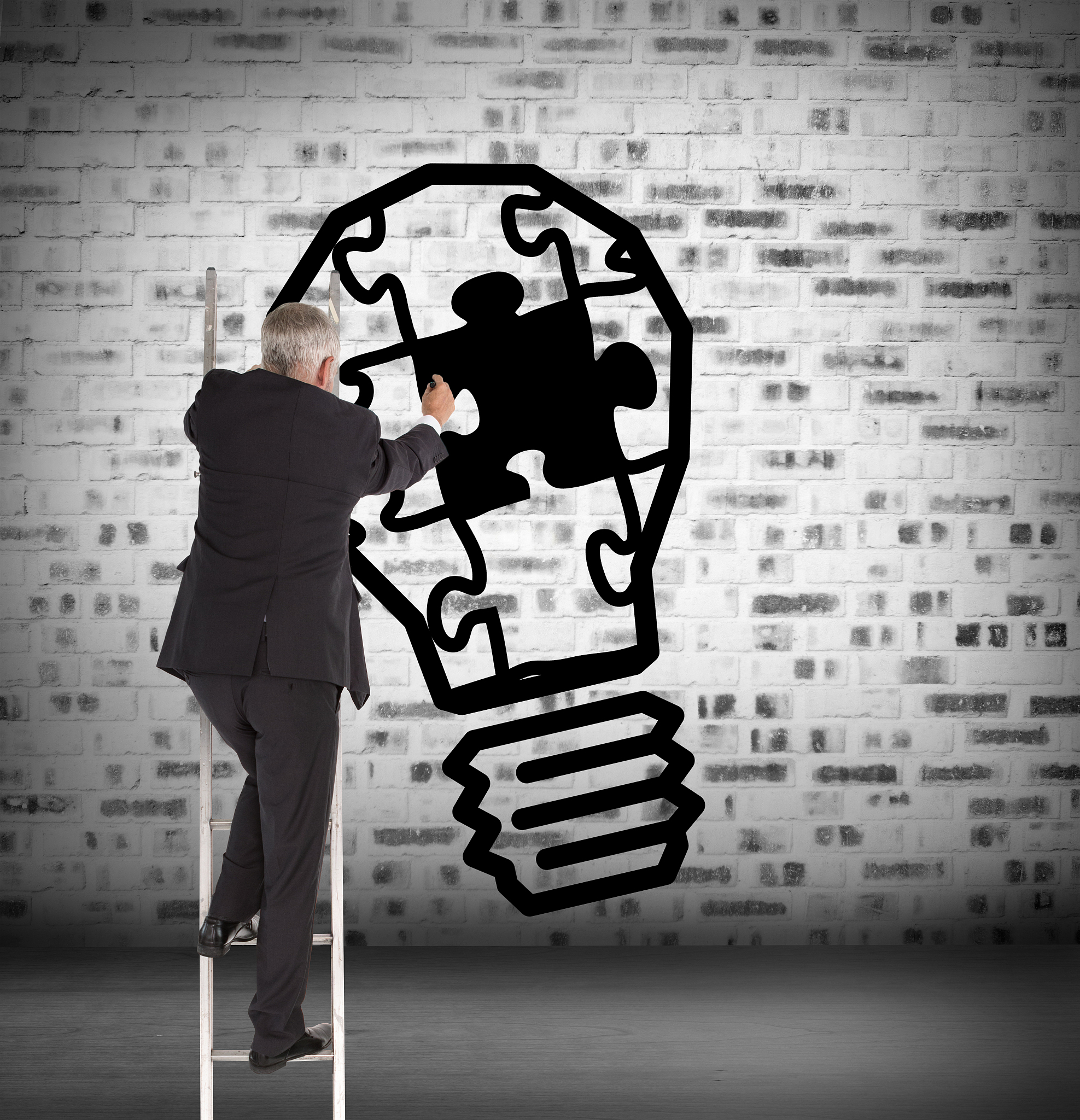 结合自身经历写一篇与危机干预有关的论文