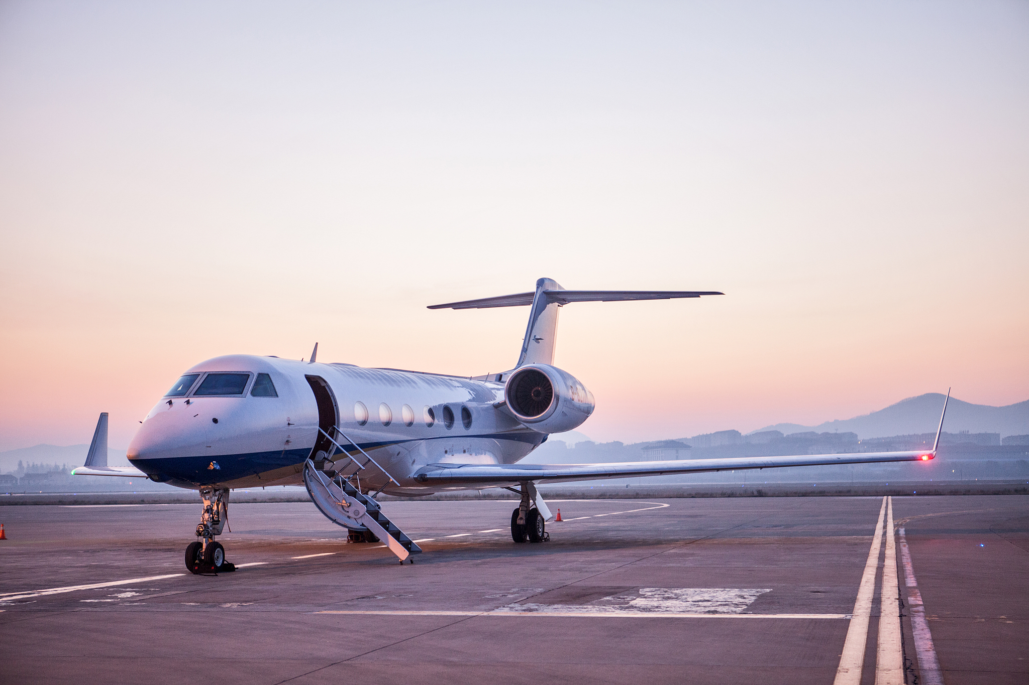 普通人怎么买飞机