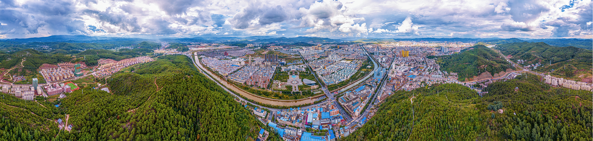 全景楚雄风光