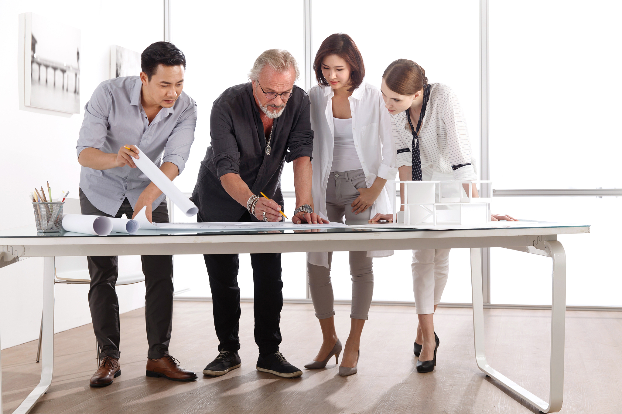 设计师务实谈判指南：掌握技巧，赢得合作与成功