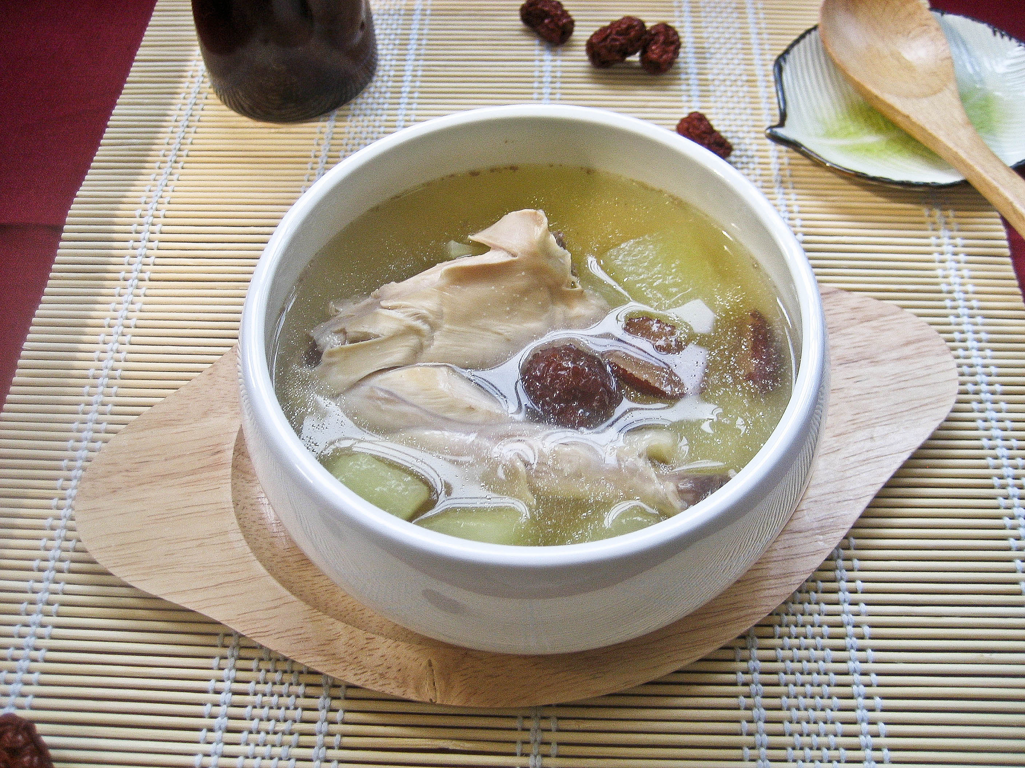 chinese chicken and honeydew soup