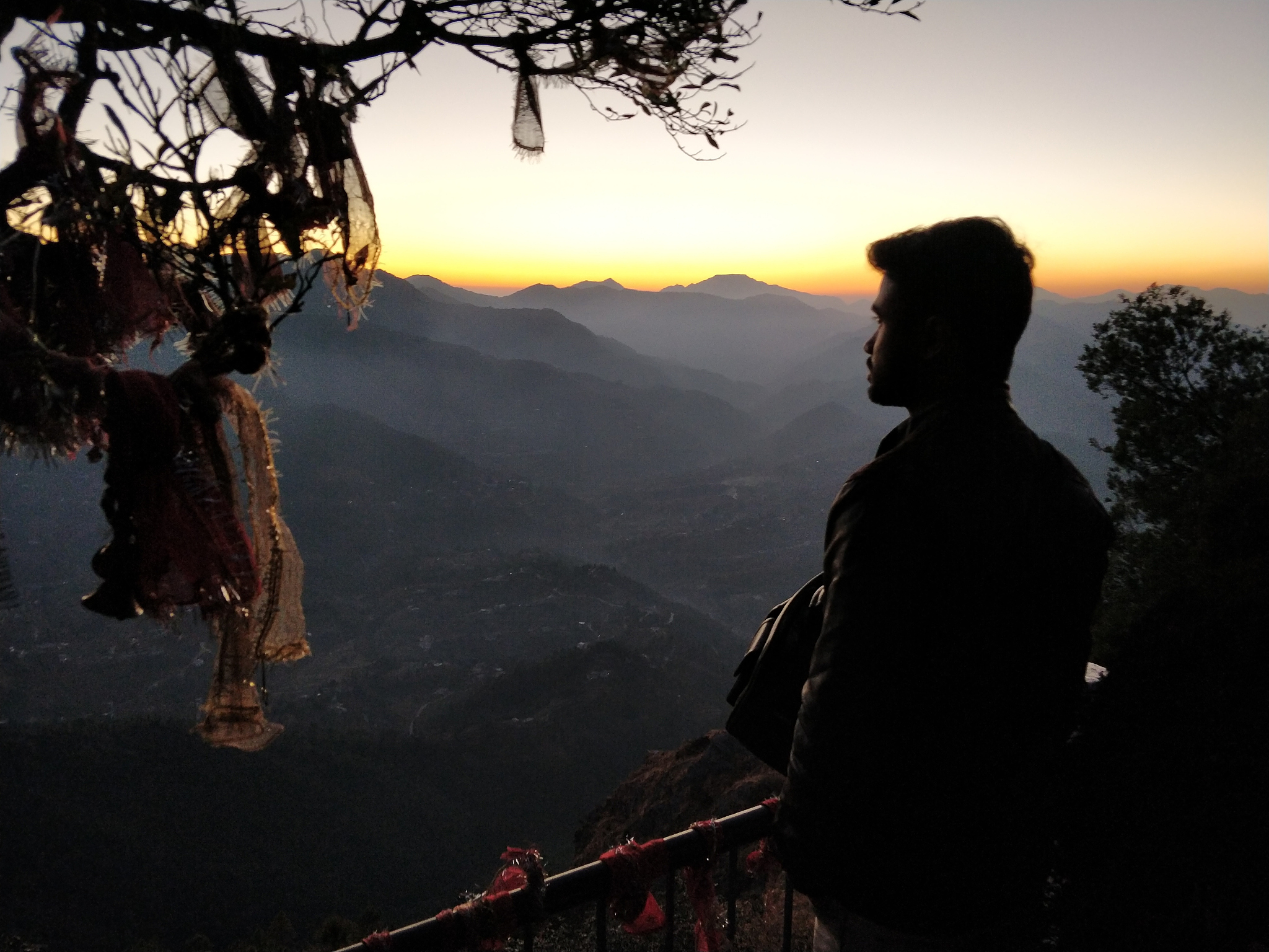 杭州登山感怀：中年男人的思乡之情