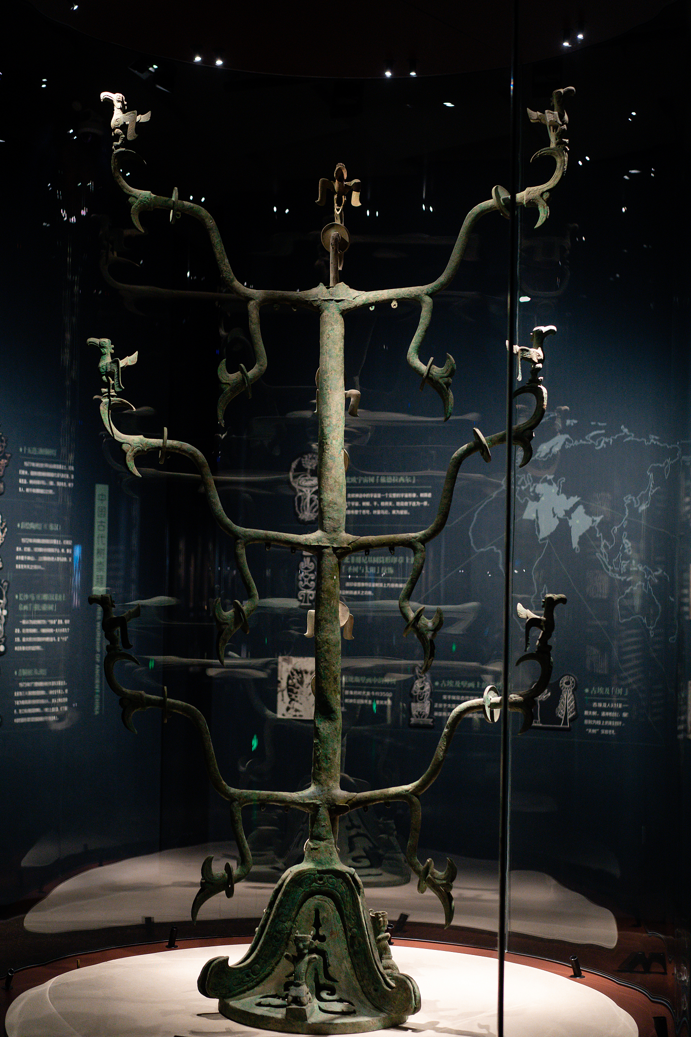 青铜文化下的家具设计