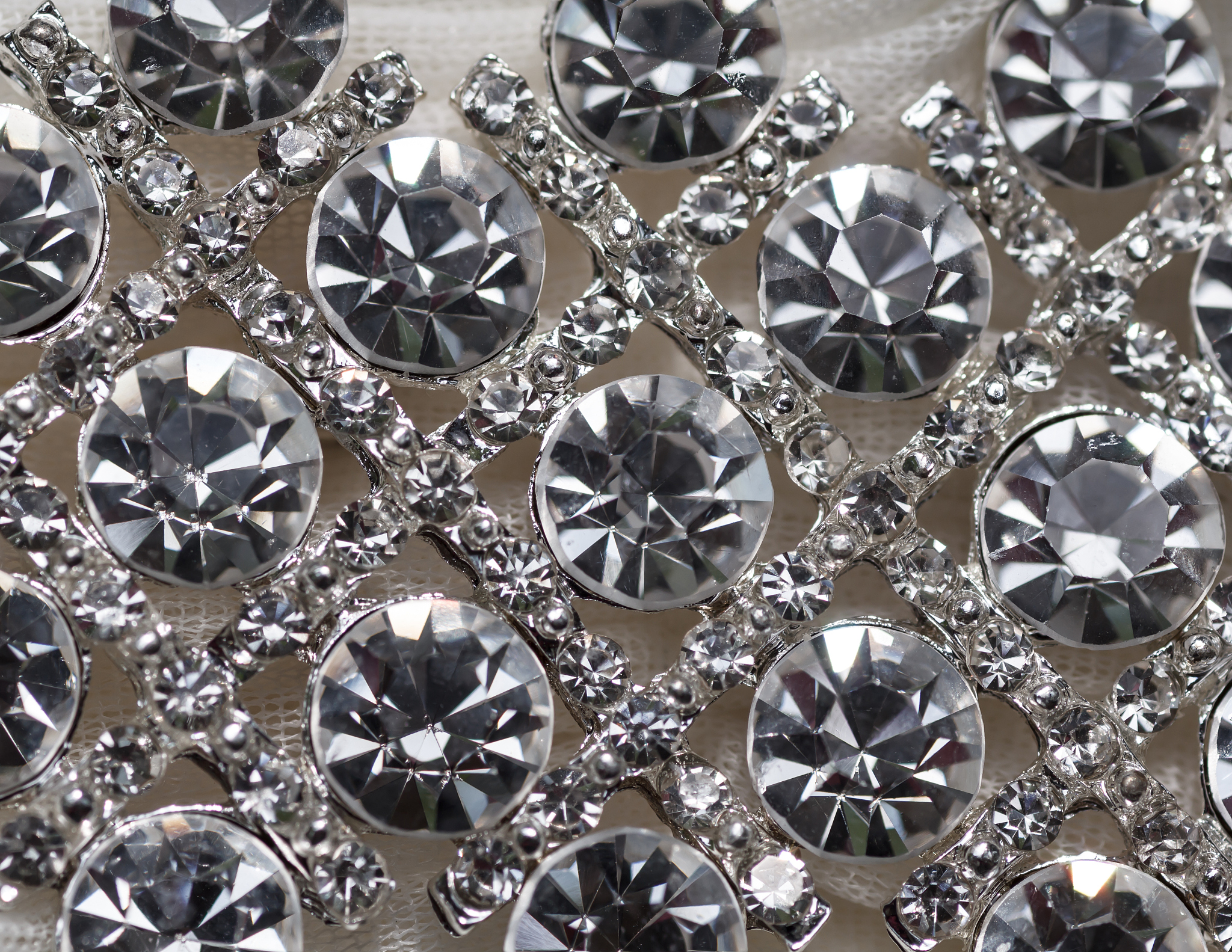 钻石的工业用途：硬度之王的多面应用