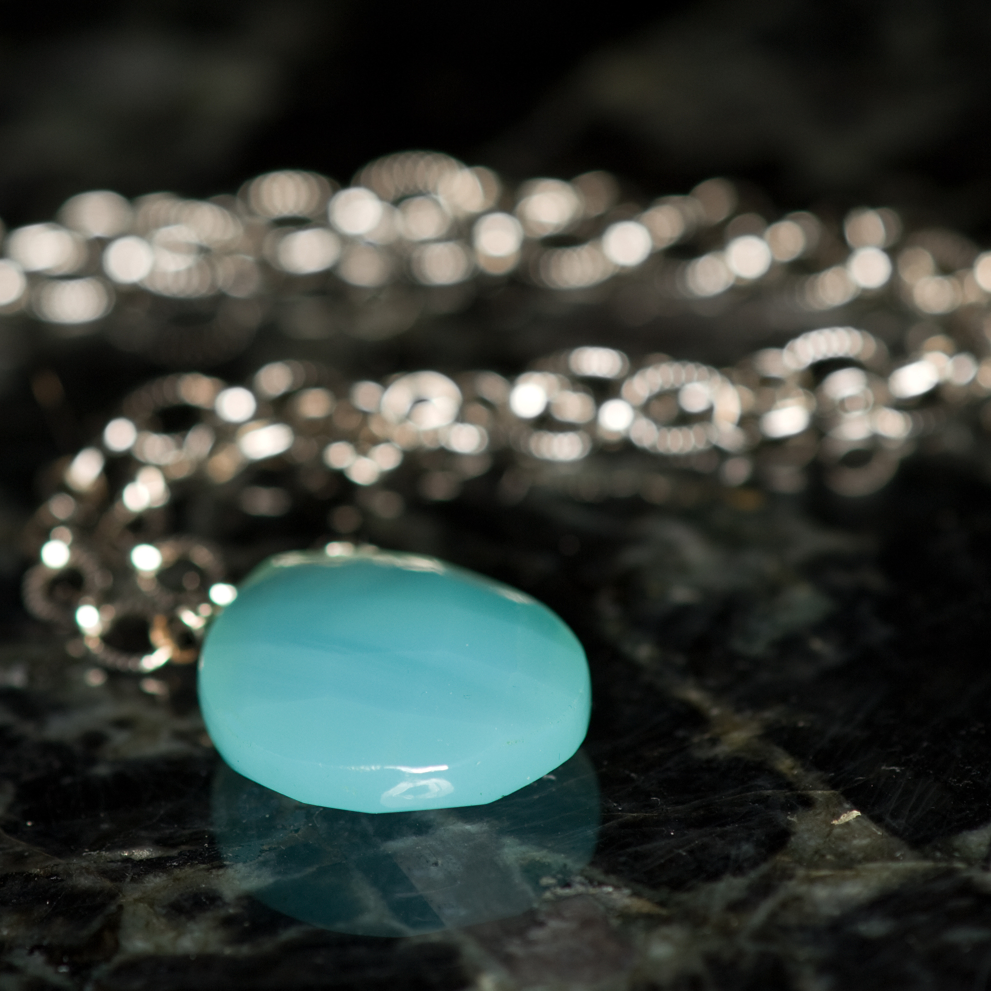 項鏈尺寸指南：如何選擇適合你的項鏈長度和寬度？