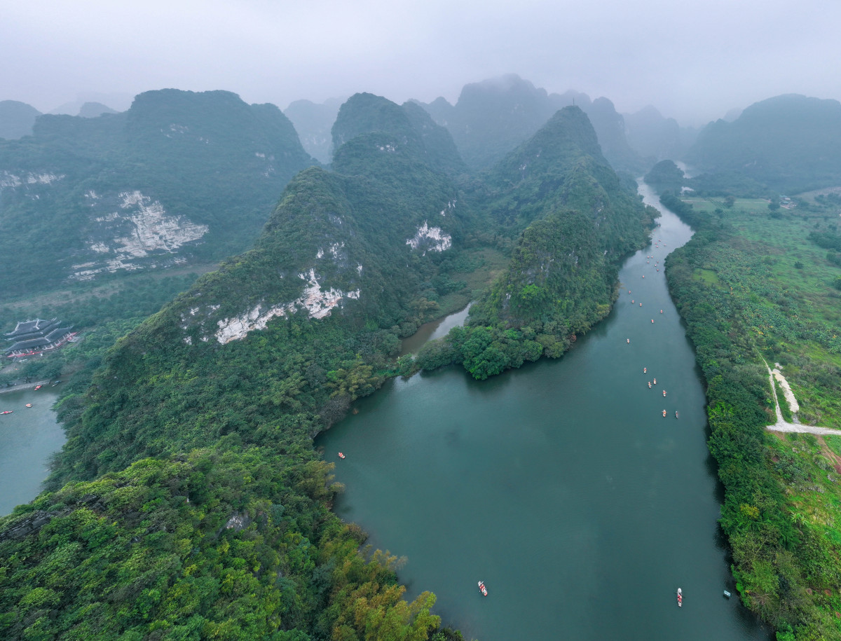 左江是郁江最大支流,源于越南枯隆山,入中国后称平