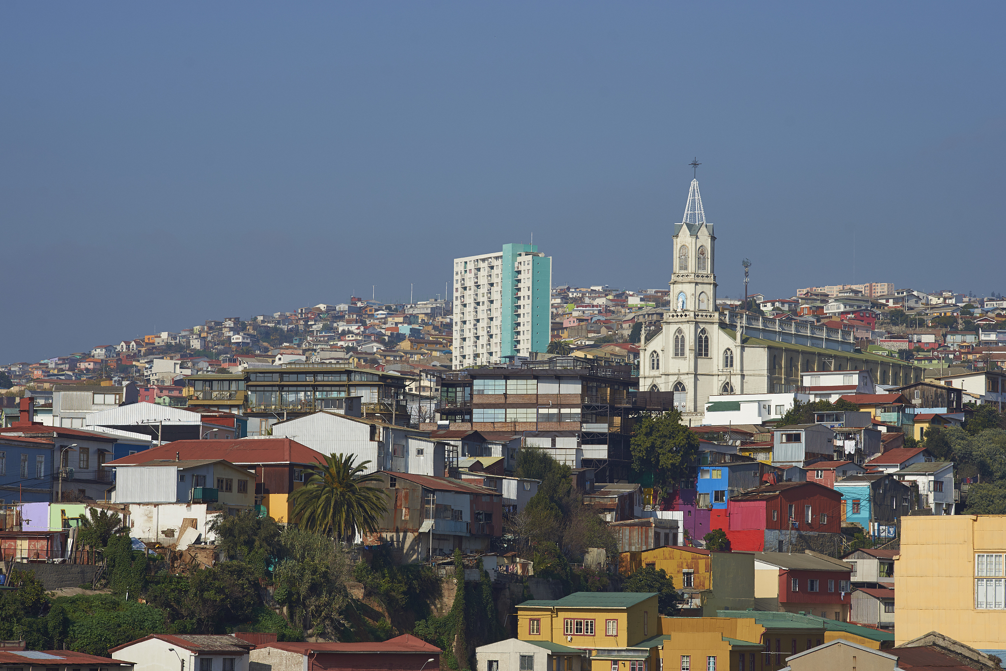colourful hillsides of valparaiso