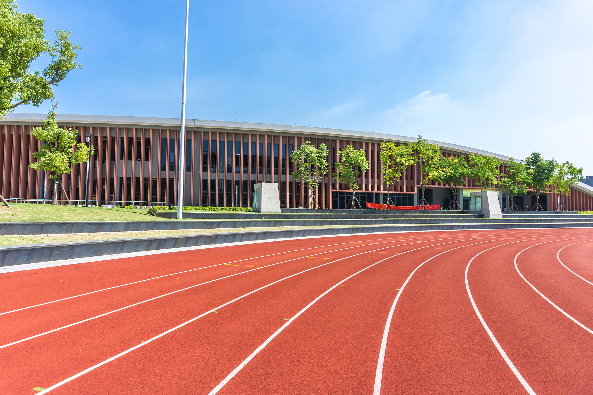 江西南昌博世汽修学校汽车运用与维修专业招生：开启你的汽车维修职业生涯