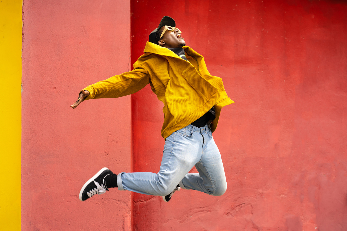 耍酷是什么意思？深度解读年轻人流行的酷炫文化