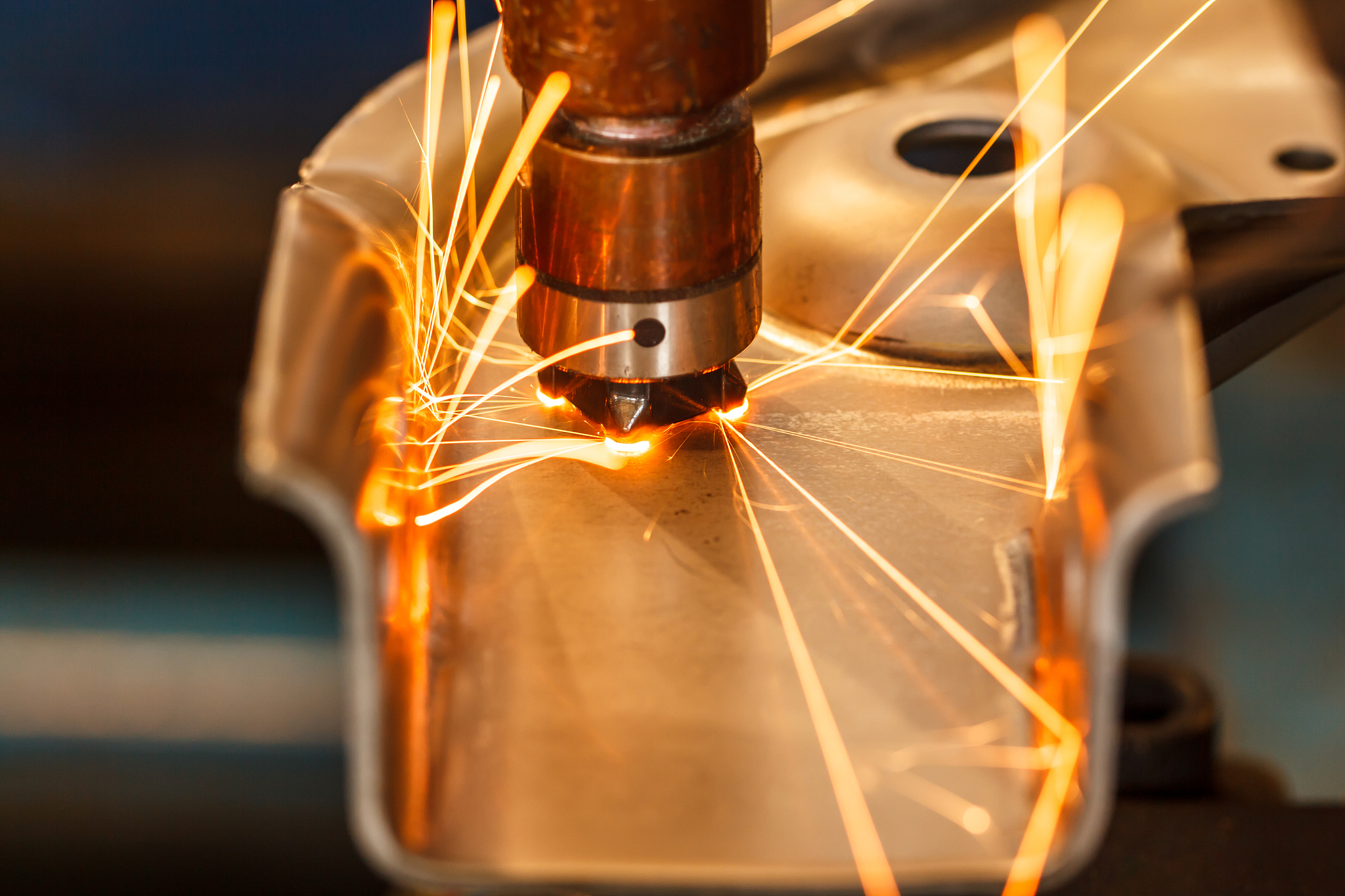 激光焊接发展史：从研究到应用的突破