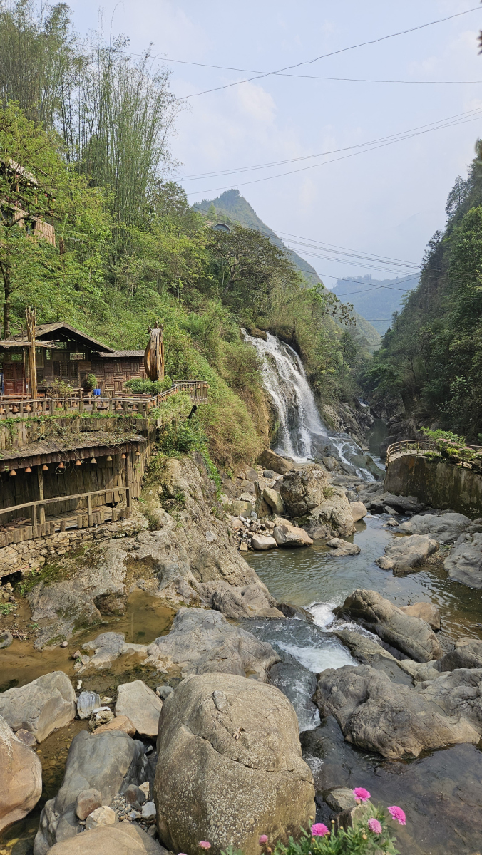 野趣沟风景区-图1