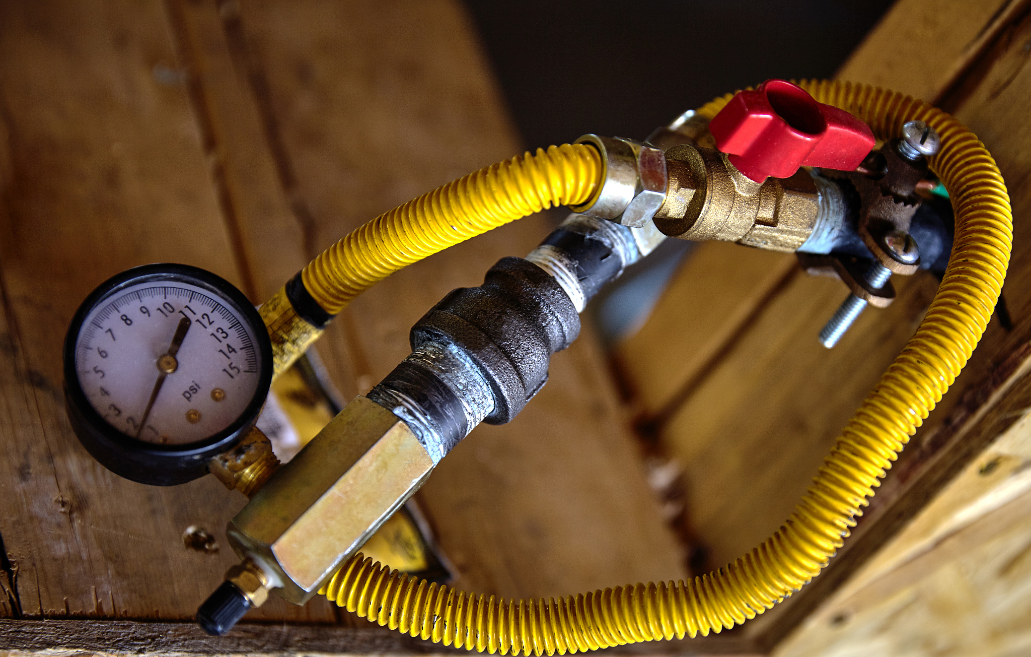 天然气用完了充上气打不着怎么办呢