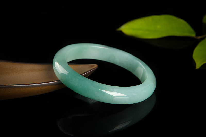 如何选购玉手镯