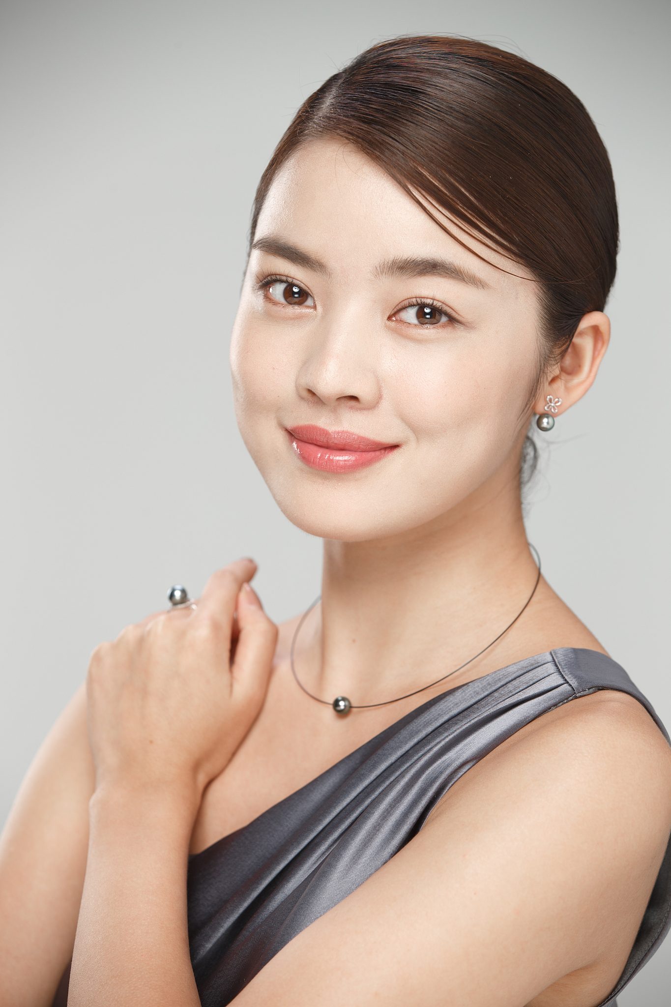 优雅的年轻女士