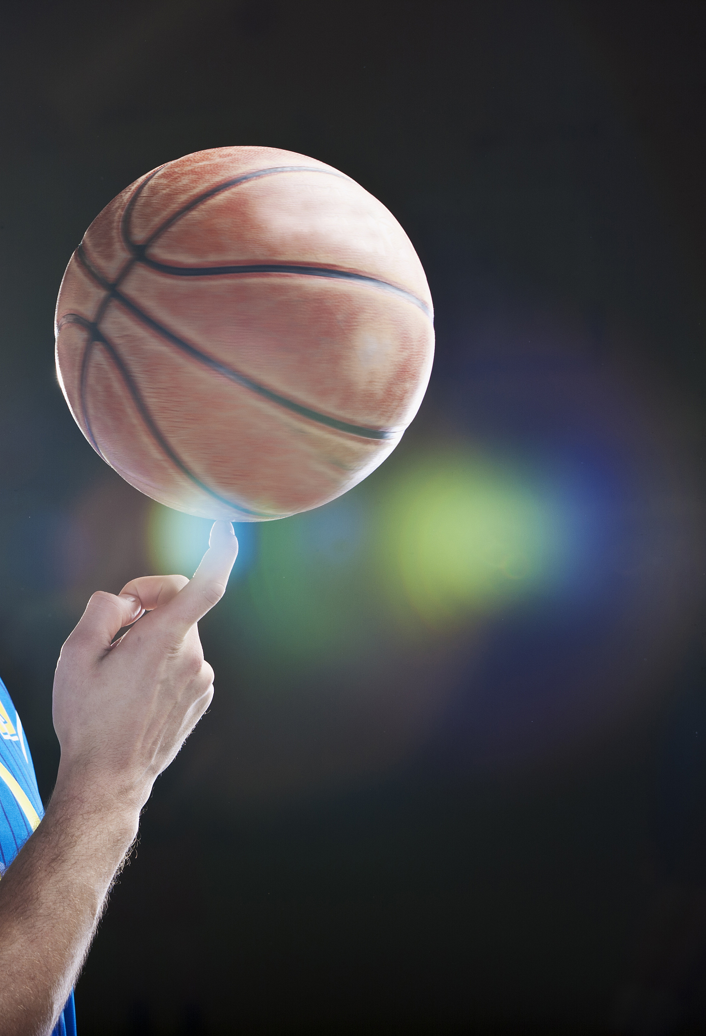 basktball and hands