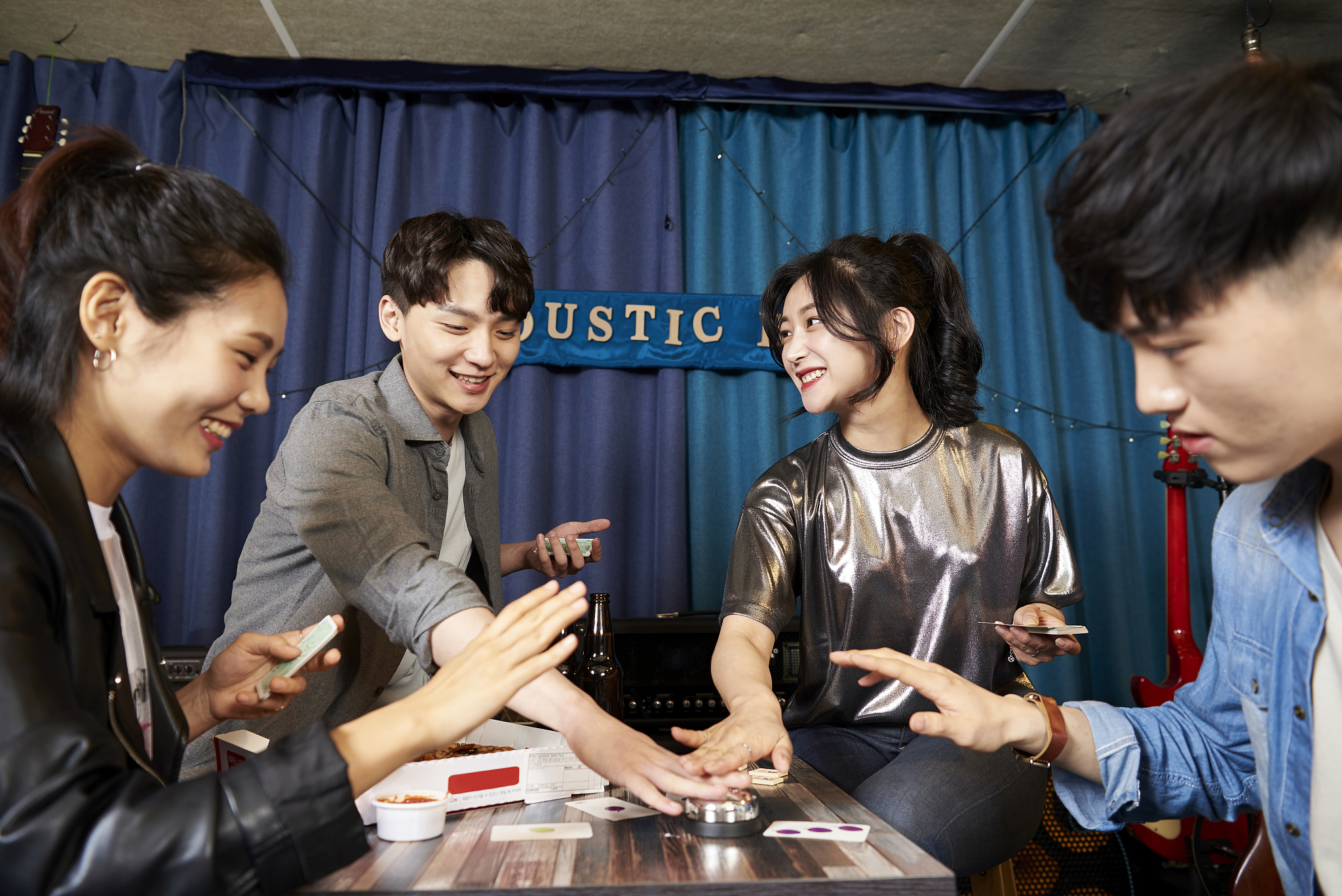 谁来管管装逼酒桌文化？王阳新剧给李兰迪挡酒看爽了！