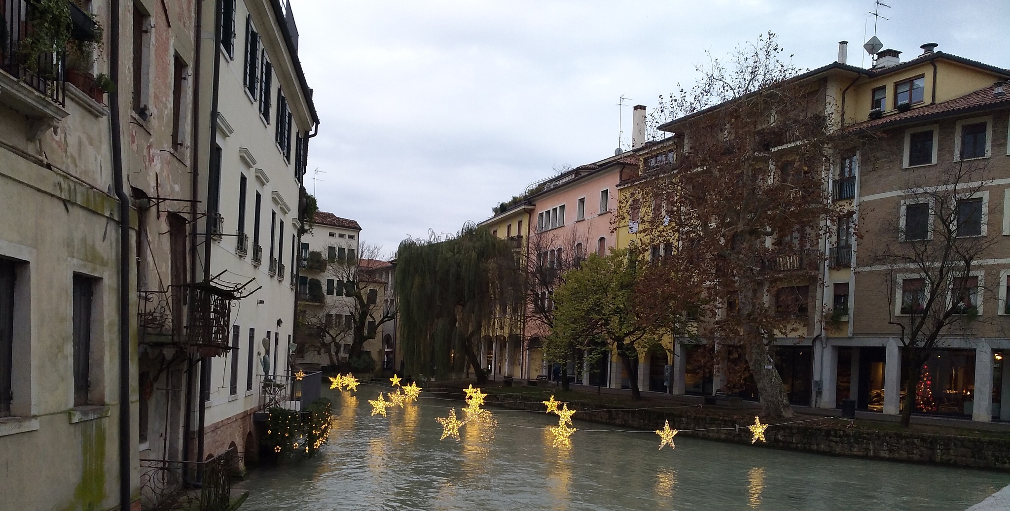 云南外事外语职业学院旅游服务与管理专业优势怎么样发展前景好不好呢；：：；；