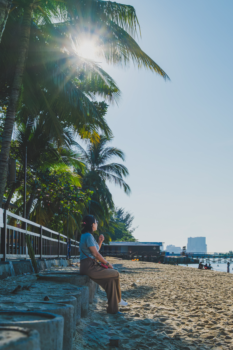 夏日感悟：阳光、微风、沙滩，生命的活力与美好