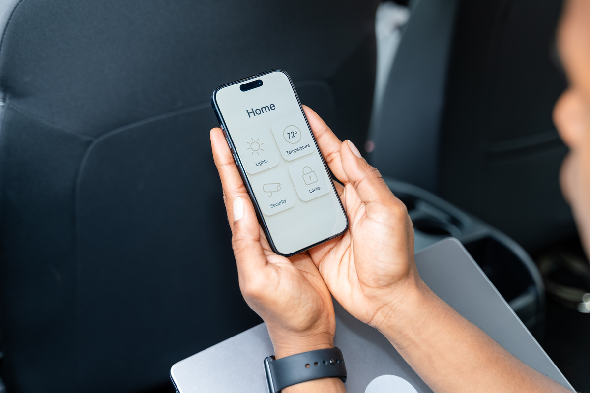 穿戴设备：精准操控，化繁为简