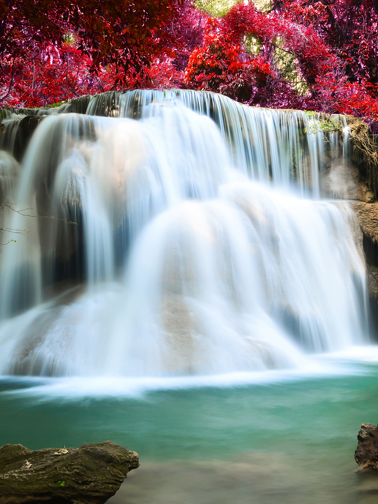 七字古风诗：山河壮丽，瀑布飞流
